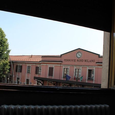L'Appartamento Della Stazione Di Saronno Buitenkant foto