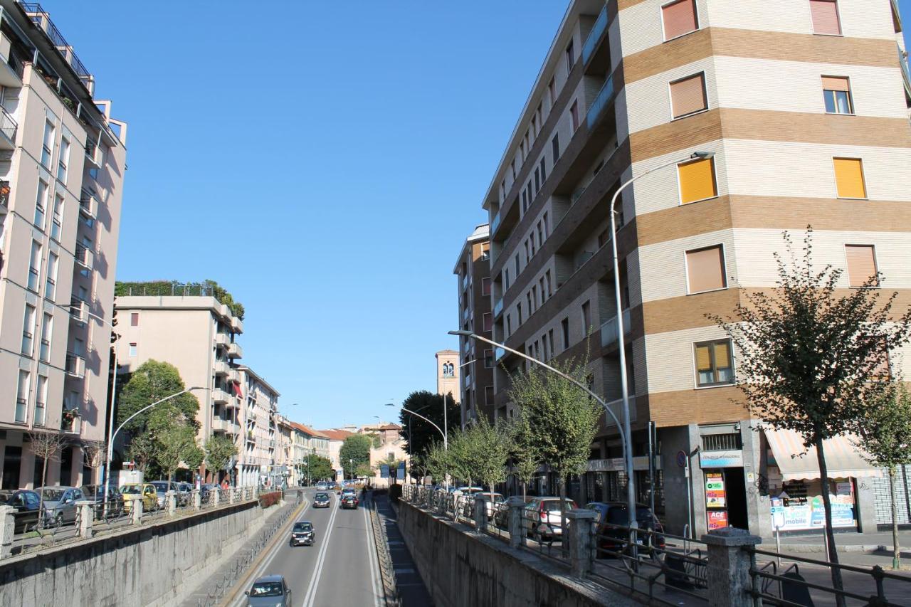 L'Appartamento Della Stazione Di Saronno Buitenkant foto