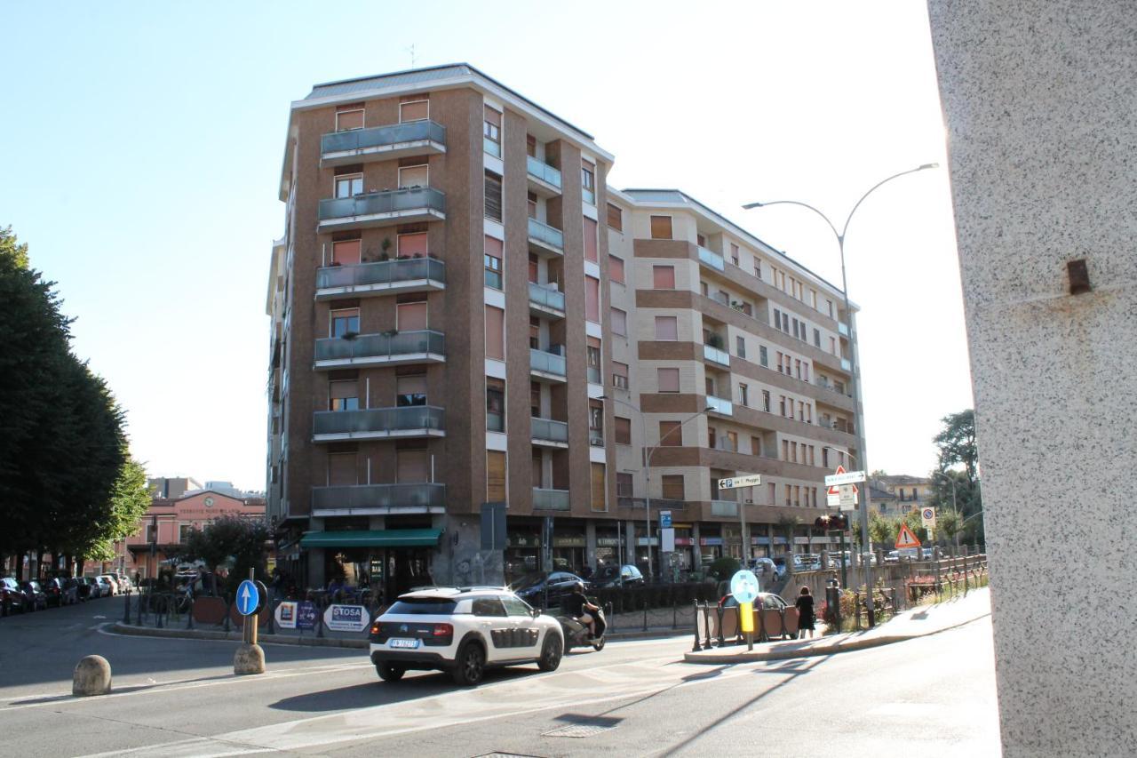 L'Appartamento Della Stazione Di Saronno Buitenkant foto